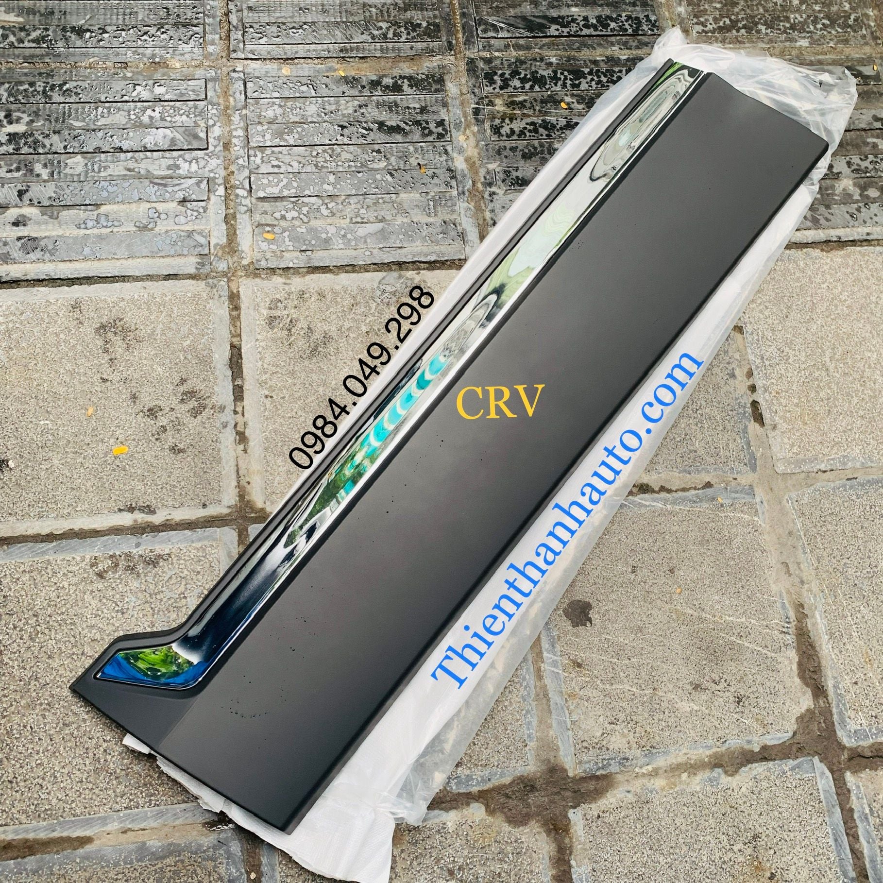 Ốp sườn xe - ốp dưới cửa trước bên trái Honda CRV 2018-2022 chính hãng