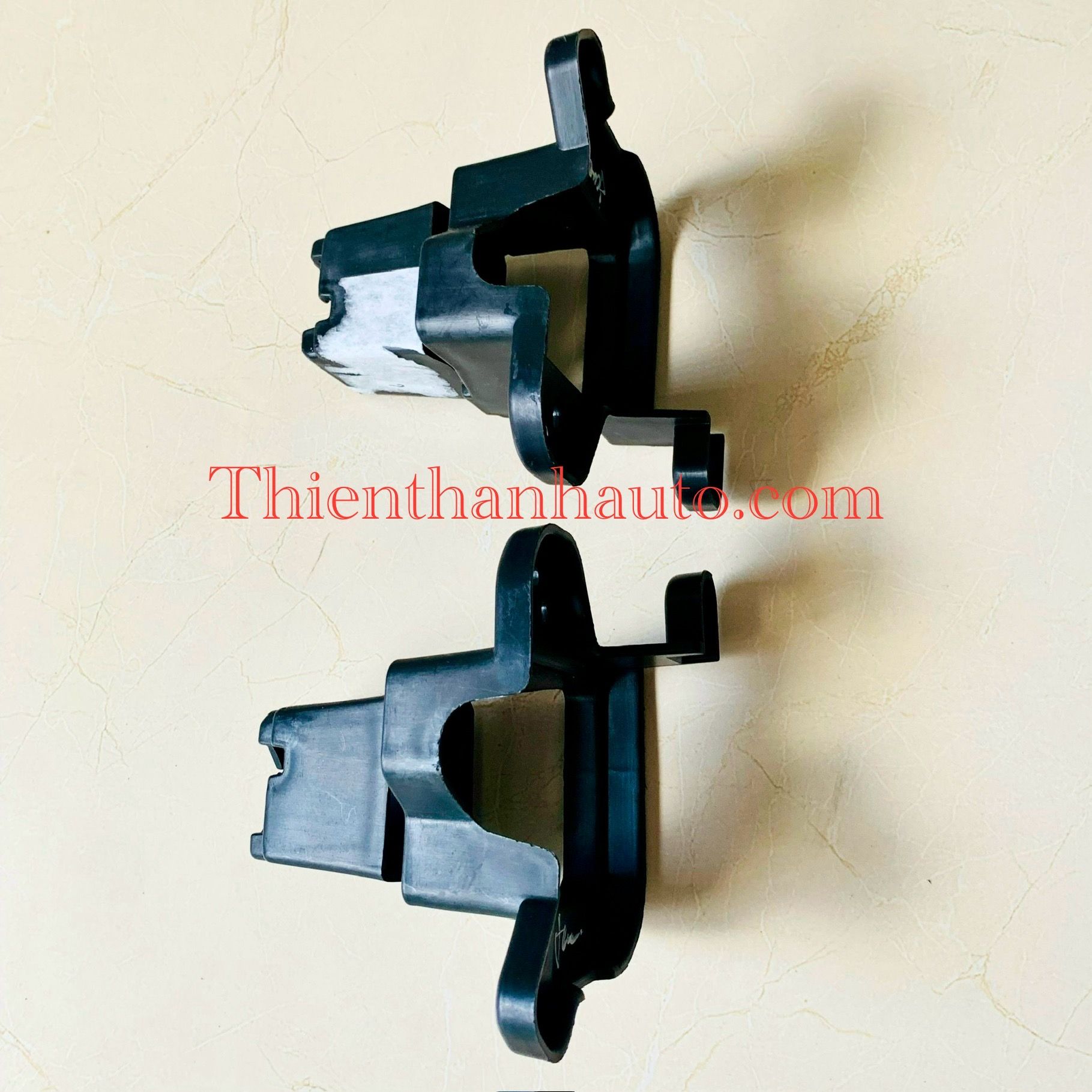 Tai cài ca lăng Mazda 3 đời 2015 chính hãng - Thienthanhauto.com