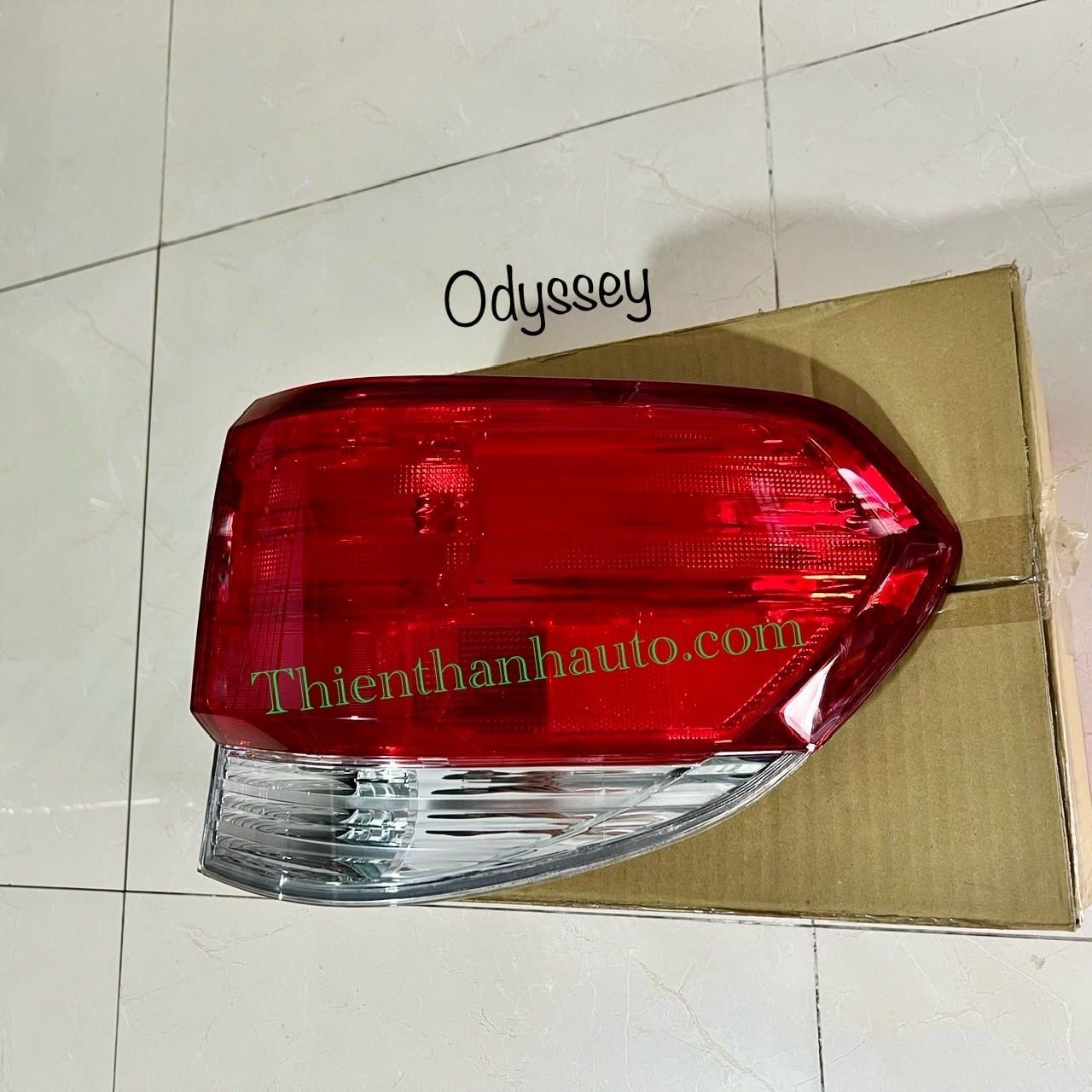 Đèn hậu phải Honda Odyssey 2014-2017 - Thienthanhauto.com