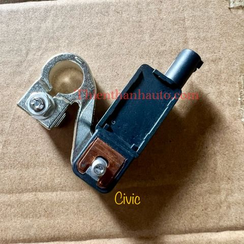 cam-bien-ac-quy-honda-civic-2016-2021