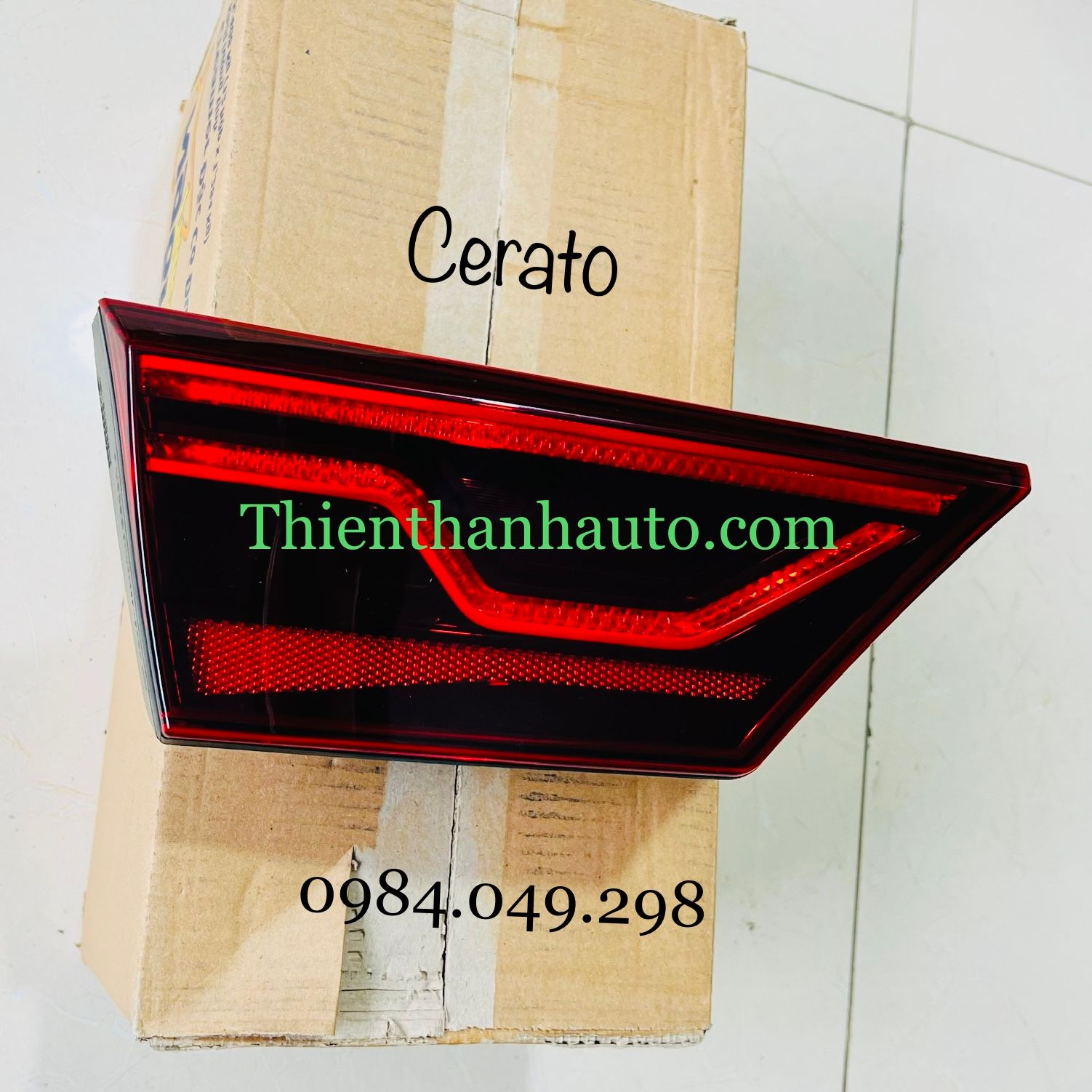 Đèn hậu trên cốp trái Kia Cerato 2019-2020-2021-2022 chính hãng - Thienthanhauto.com