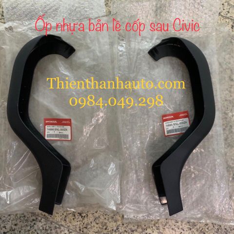 Op-nhua-che-ban-le-cop-sau-honda-civic-2006-2007-2008-2009-2010-2011