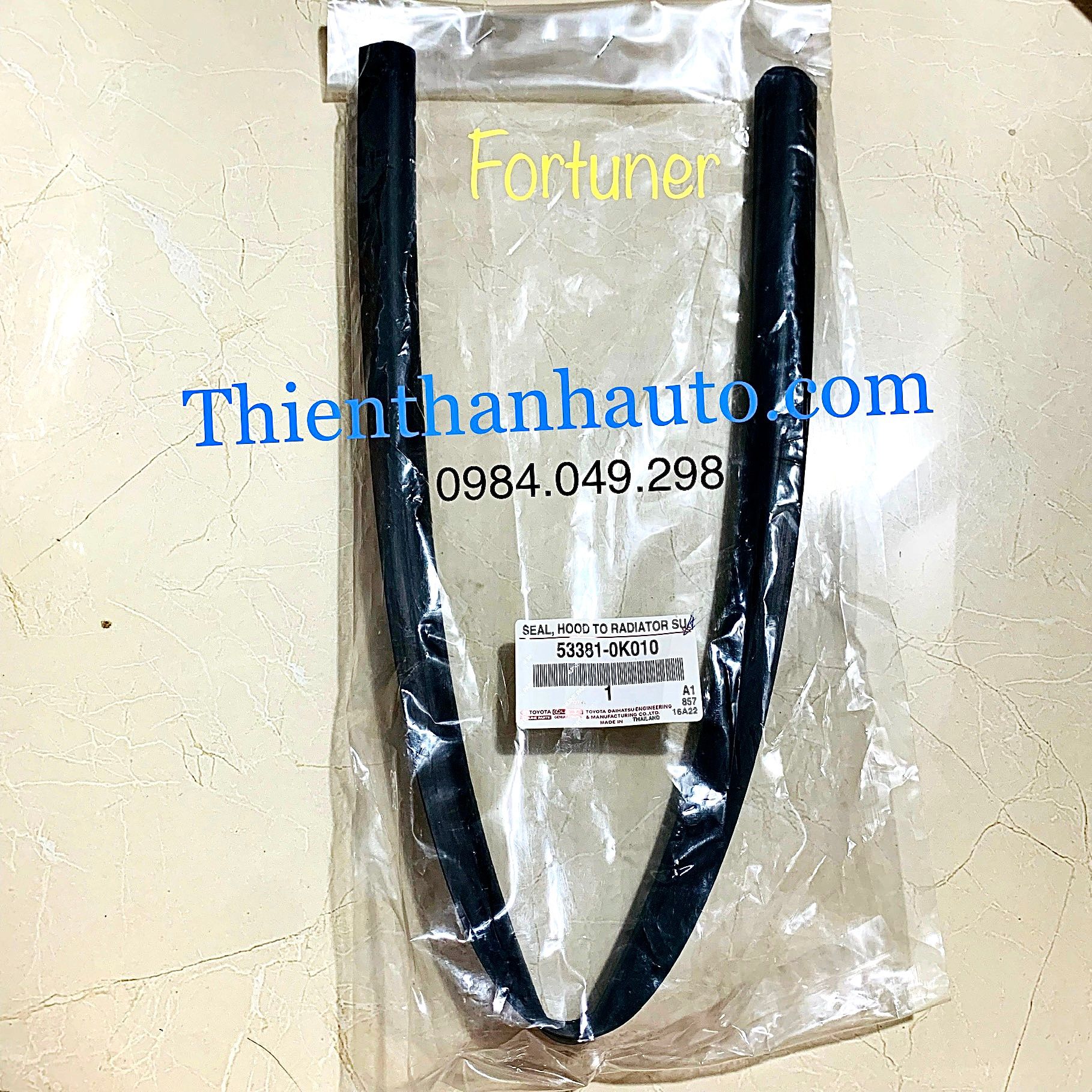Gioăng cao su nắp capo Toyota Fortuner 2008-2013 chính hãng - 53381-0K010