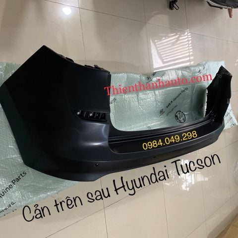 can-sau-phia-tren-hyundai-tucson