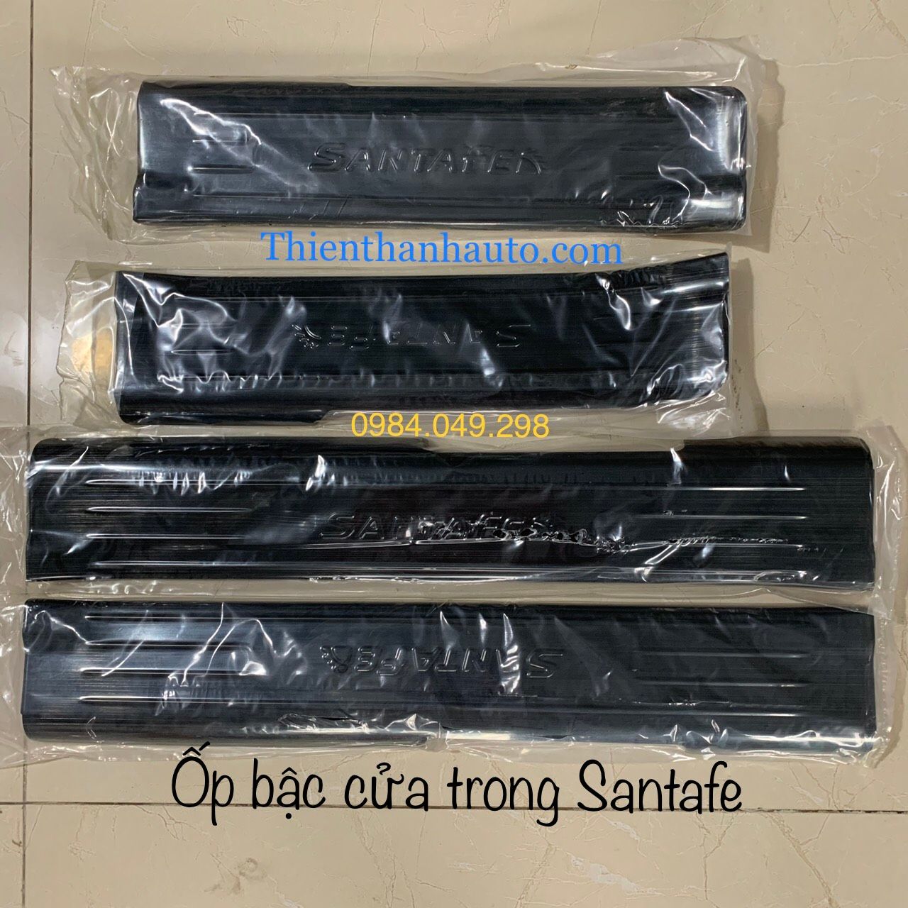 Ốp bậc cửa bên trong Hyundai Santafe 2016-2017-2018-2019-2020 - Thienthanhauto.com