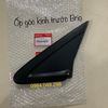 Ốp tam giác góc kính trước trái (bên lái) Honda Brio chính hãng - Thienthanhauto.com