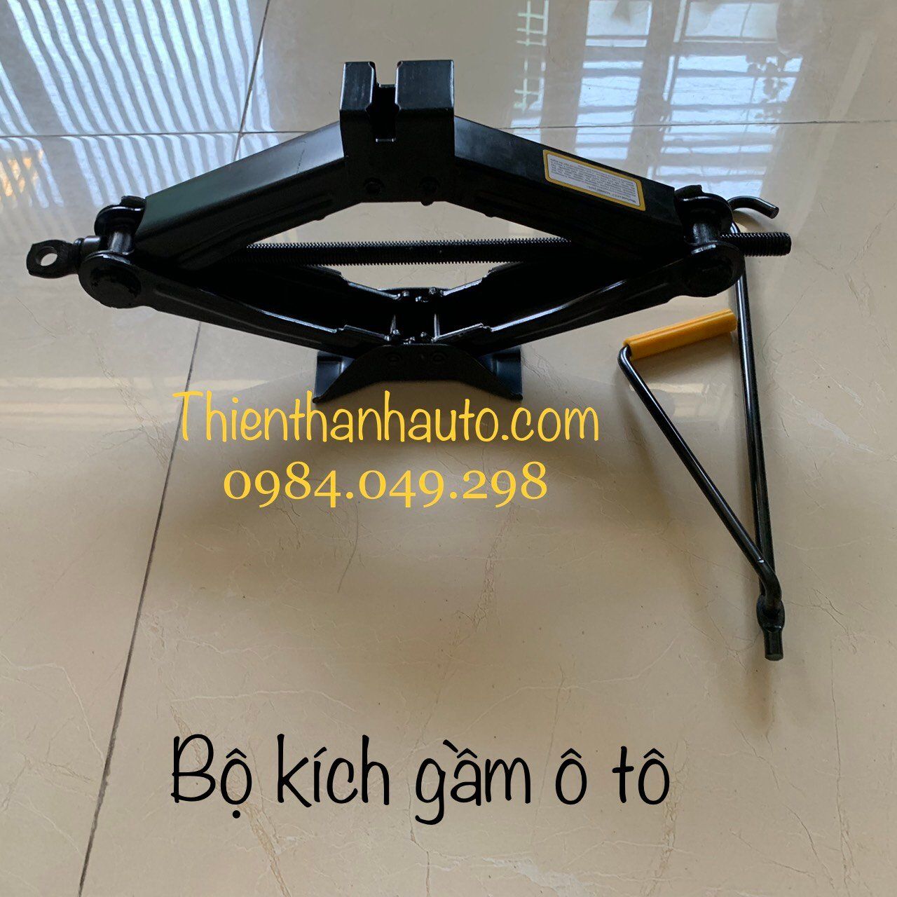 Kích gầm ô tô - kích chữ A - Phụ tùng ô tô Thiên Thanh