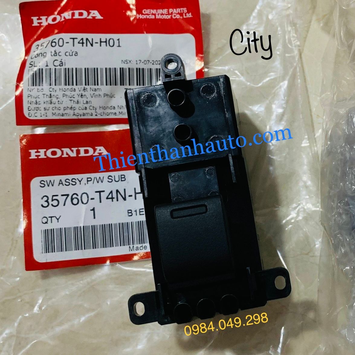 Công tắc lên xuống kính cửa trước - sau bên phải Honda City 2014-2021 chính hãng