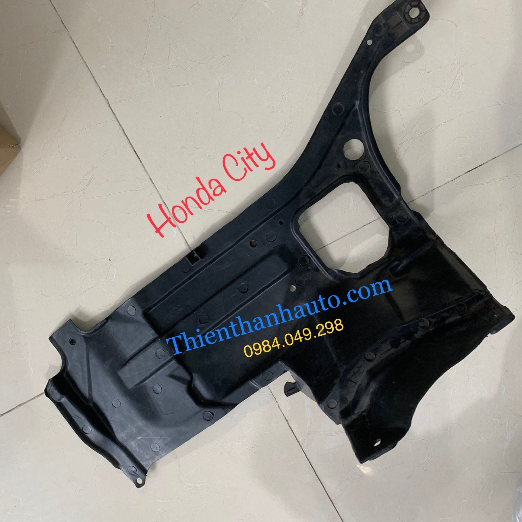Tấm ốp gầm bên trái khoang động cơ Honda City 2013-2014