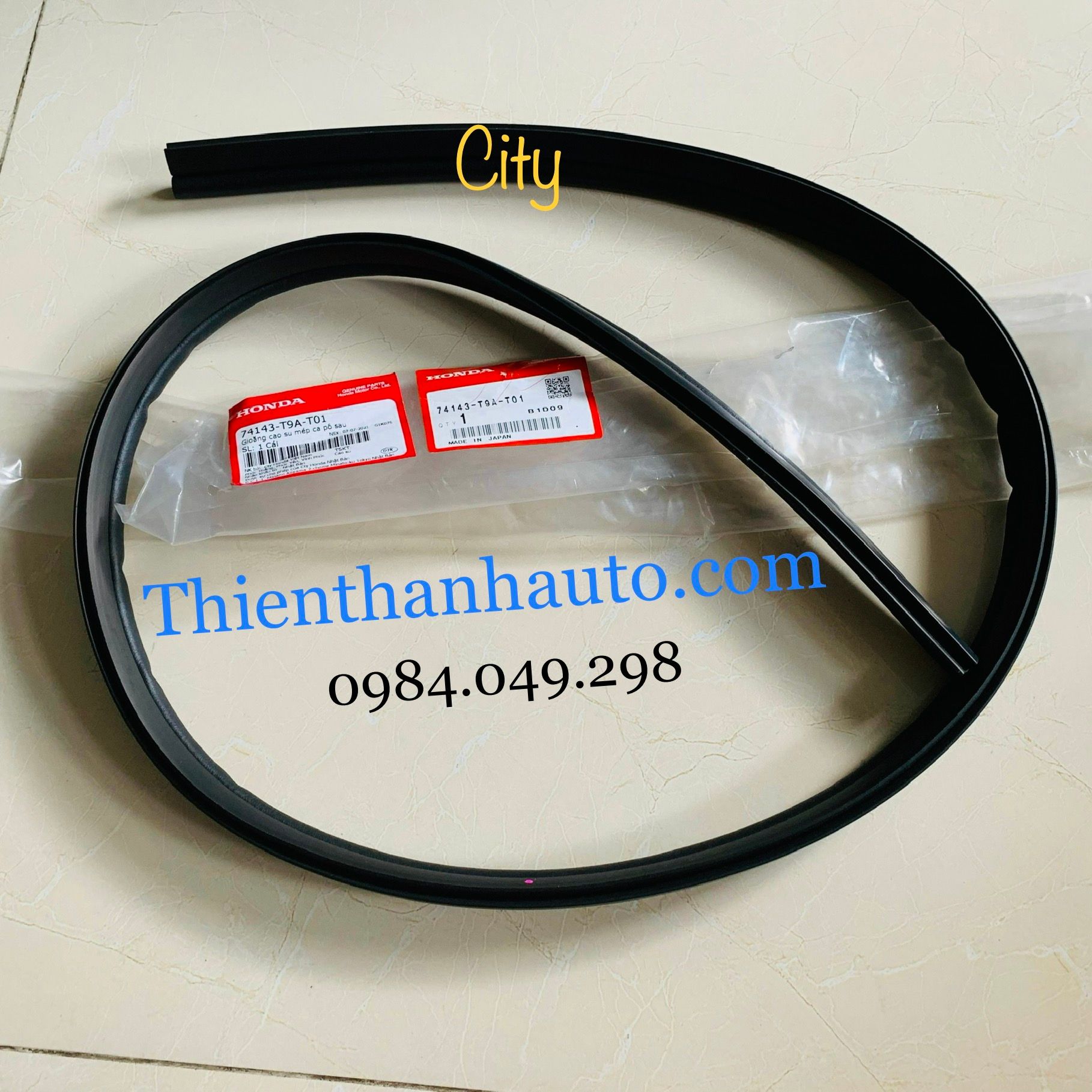 Gioăng cao su dưới mép nắp capo Honda City chính hãng - 74143T9AT01