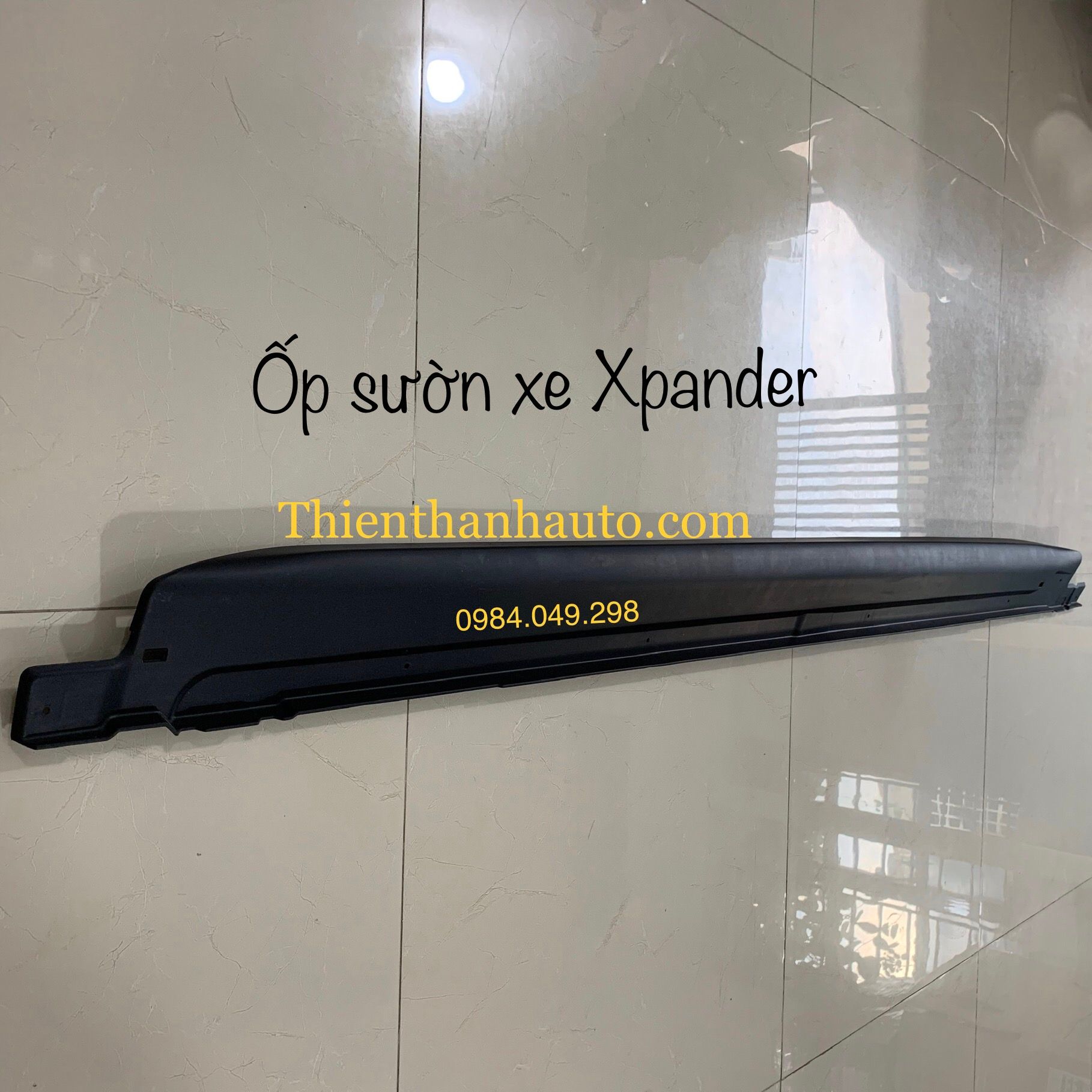 Ốp nẹp sườn phải  Mitsubishi Xpander chính hãng đời 2018-2020 - Phụ tùng ô tô Thiên Thanh