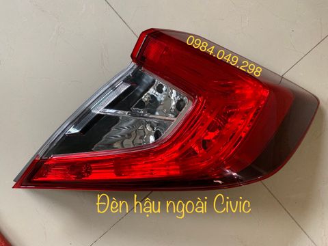 Den-hau-ngoai-ben-phu-phai-honda-civic