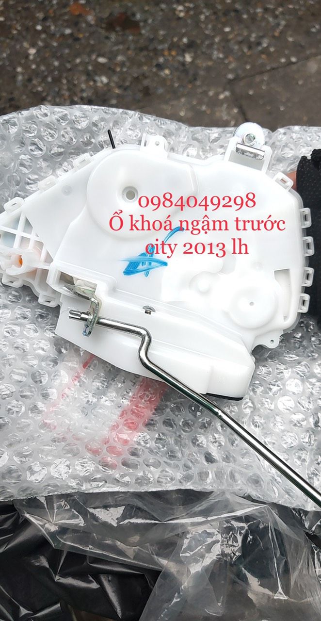 Ổ khóa ngậm trước Honda City