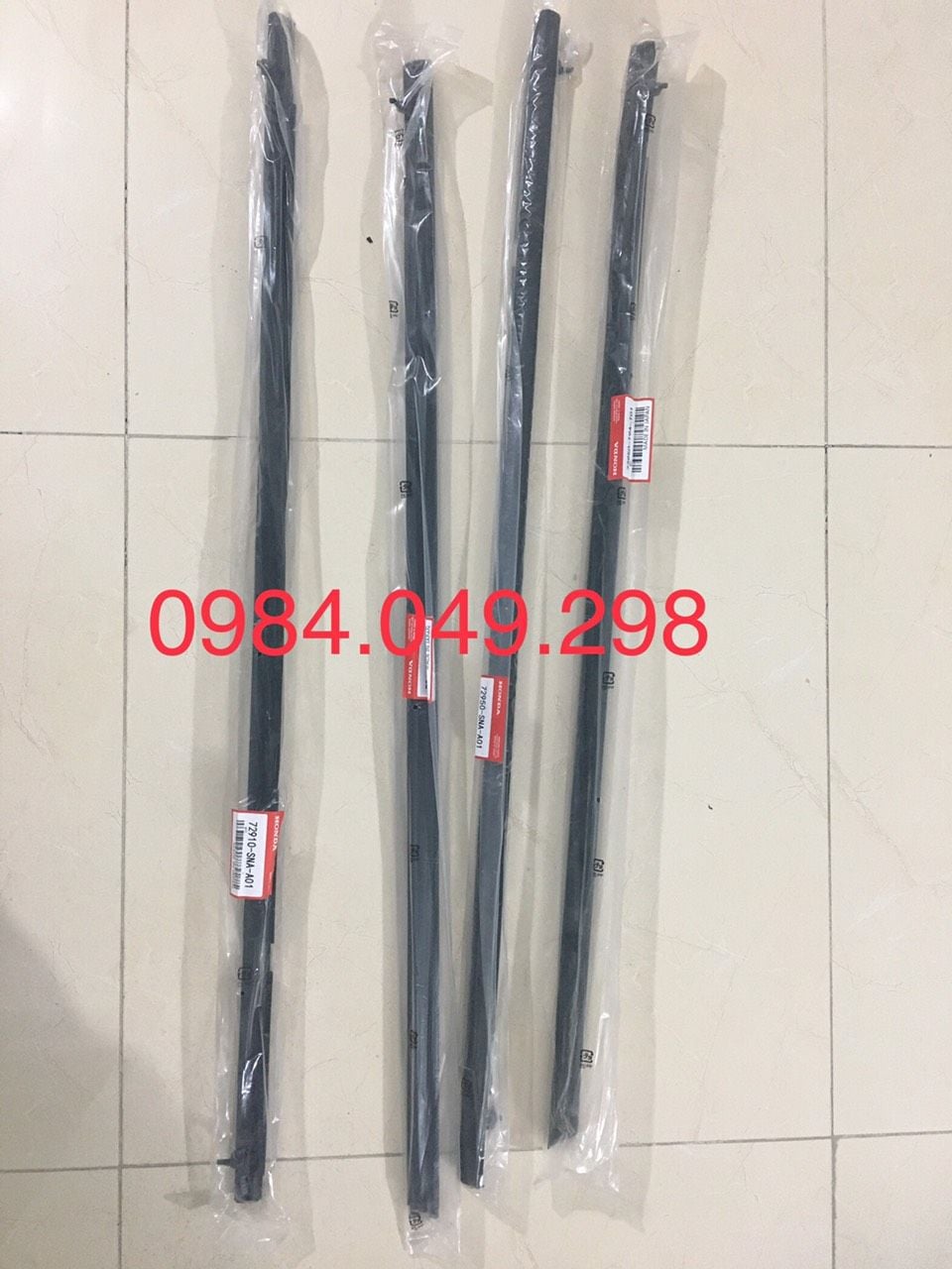 Nẹp chân kính Honda Civic 2016-2020 - Hàng chính hãng Honda Nhật Bản