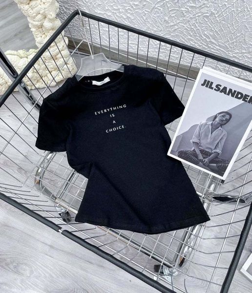  Áo thun gân form ôm 