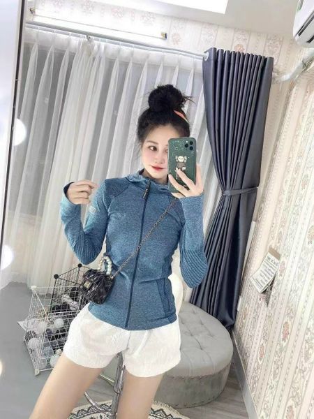  Áo khoác thun thể thao 