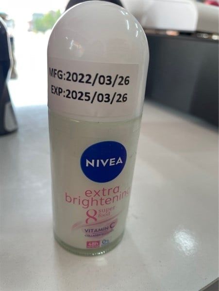  Lăn khử mùi nevia extra bright 50ml 