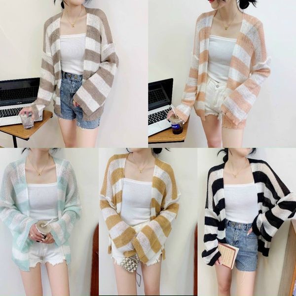  Áo khoác sọc len nhẹ 