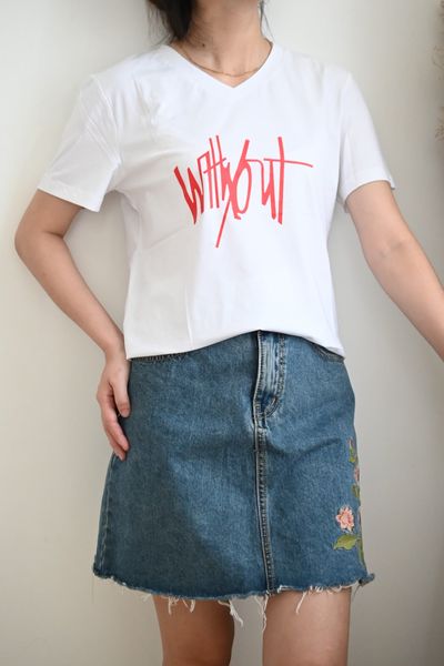  Áo thun nữ cổ tim 