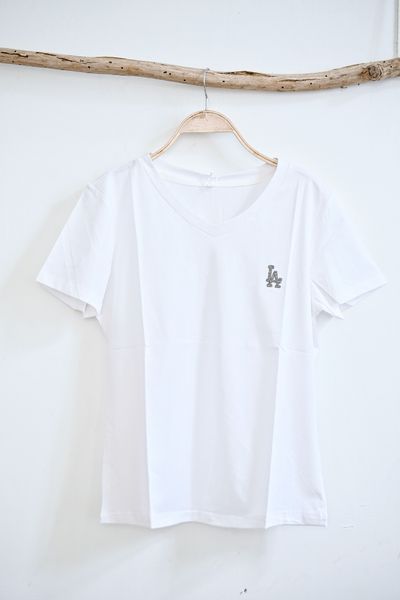  Áo thun cổ tim nữ 