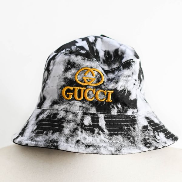  Mũ vành loang màu 