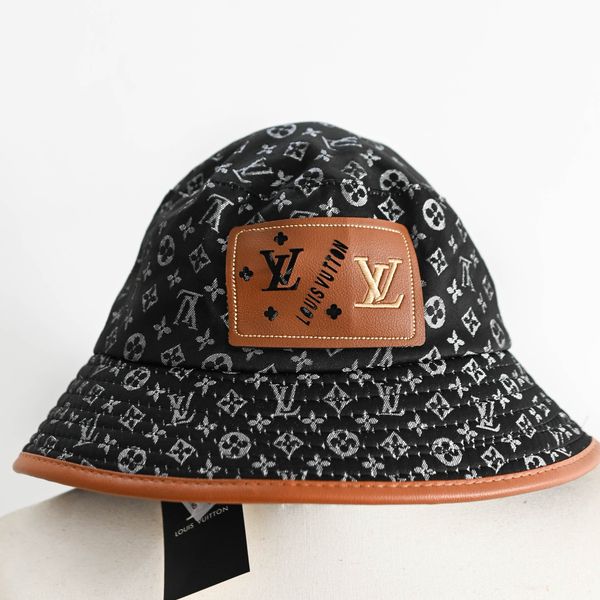  Mũ vành LV 
