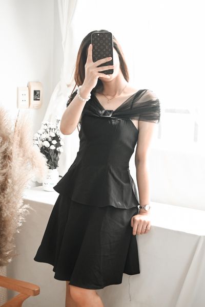  Đầm nữ rớt vai 