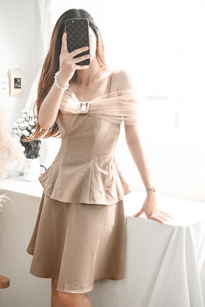  Đầm nữ rớt vai 