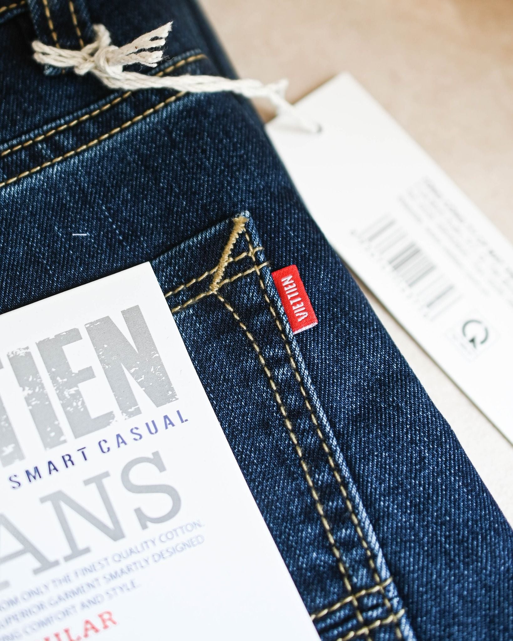  Quần jeans dài nam Việt Tiến Form Regular 