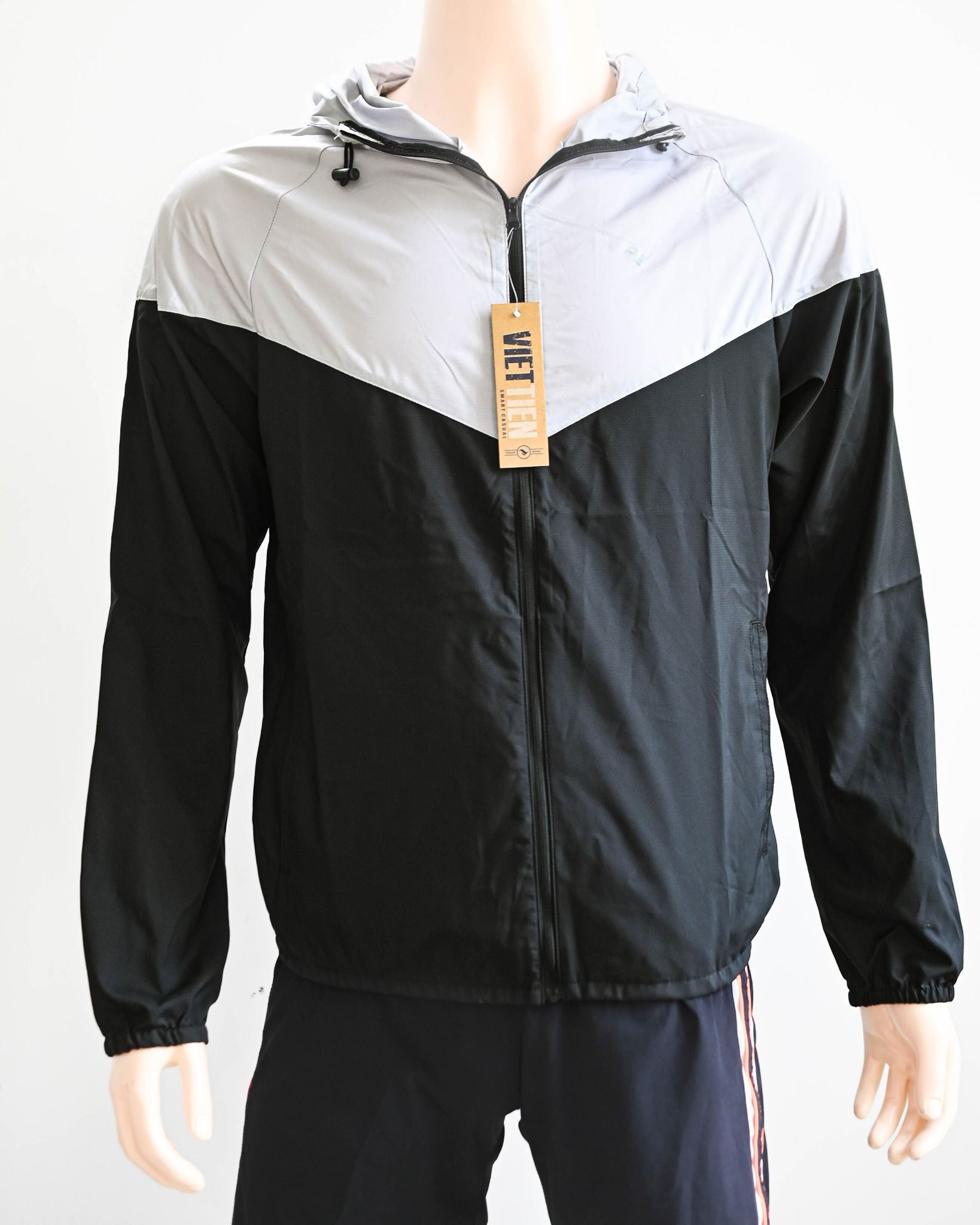 Việt Tiến  Không chỉ là Office Wear