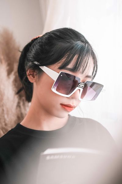  Mắt kiếng 