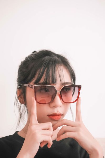  Mắt kiếng 