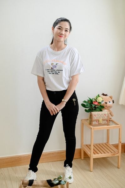  Quần Jean đen ống nhỏ 