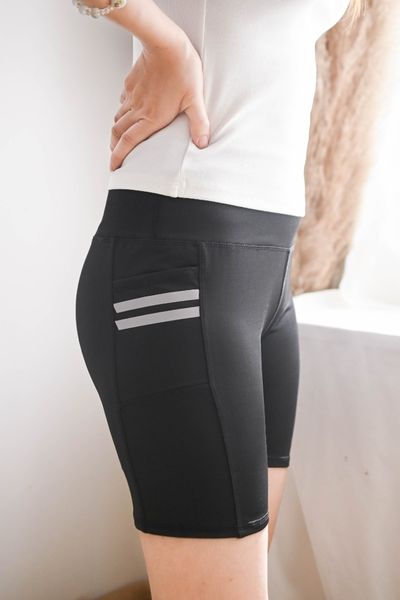  Quần đùi thể thao nữ 