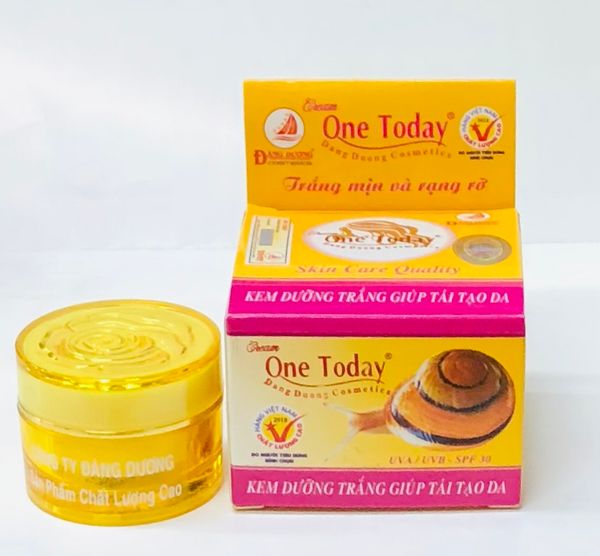  Kem One Today dưỡng trắng giúp tái tạo da (10g ) 