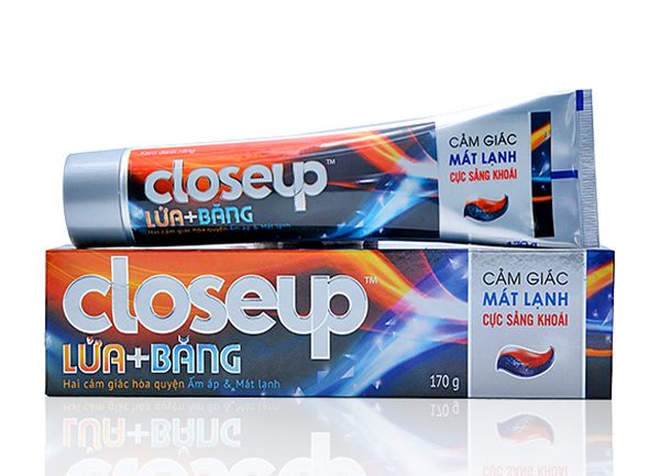  Kem đánh răng Closeup lửa băng 