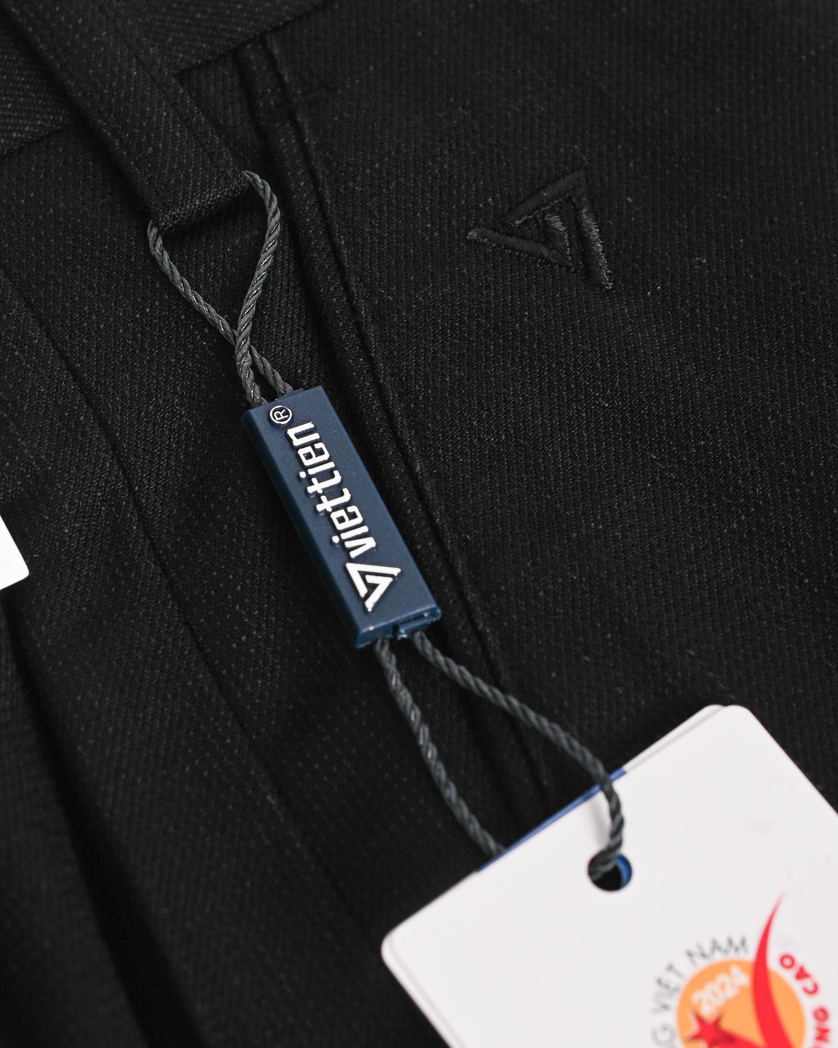  Quần Tây Nam Việt Tiến – Màu Đen 