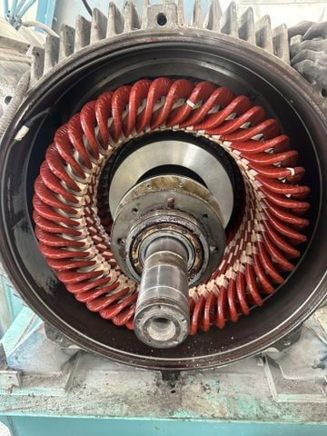  BẢO DƯỠNG  MOTOR CAO THẾ  355KW  10KV 