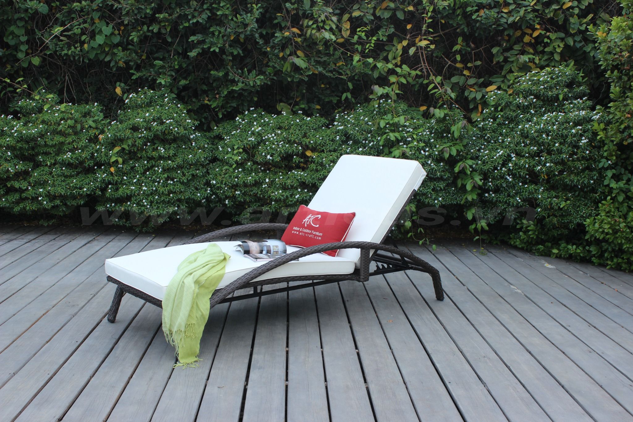 Giường Tắm Nắng Mây Nhựa Đơn Giản RABD-054