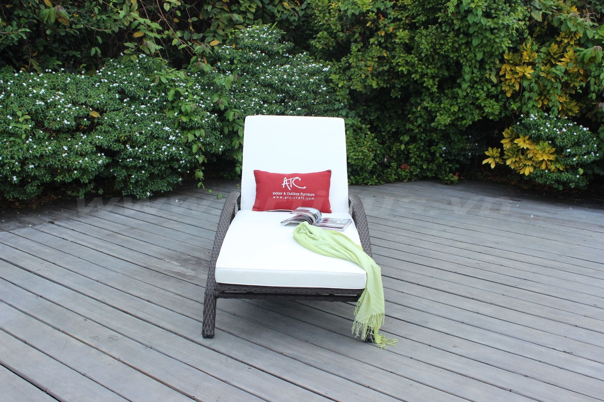 Giường Tắm Nắng Mây Nhựa Đơn Giản RABD-054