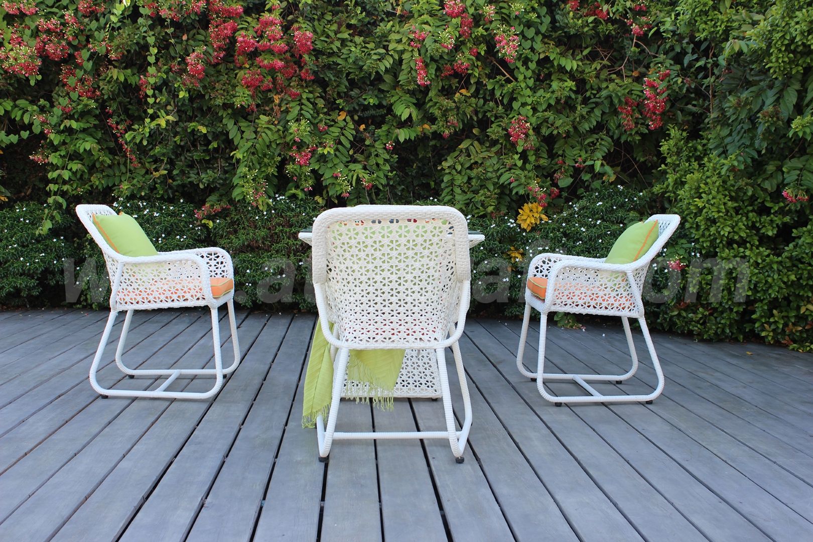 Bộ Bàn Ăn Nhỏ Gọn Đan Hình Hoa RADS-110