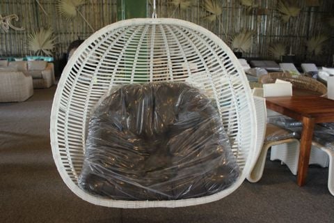 Ghế Xích Đu Giả Tre Độc Đáo Ngoài Trời RAHM-030