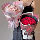 Giấy gói hoa hồng chữ Romantic Collector thấm nước (1 xấp 10 tờ) - GIA0098