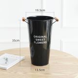 Xô sắt quai gỗ dùng để hoa tươi trưng bày - PKK0117