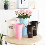 Xô sắt quai gỗ dùng để hoa tươi trưng bày - PKK0117