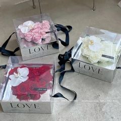 Hộp vuông bạc lõi trái tim nắp mika (không bao gồm hoa) - THH0117