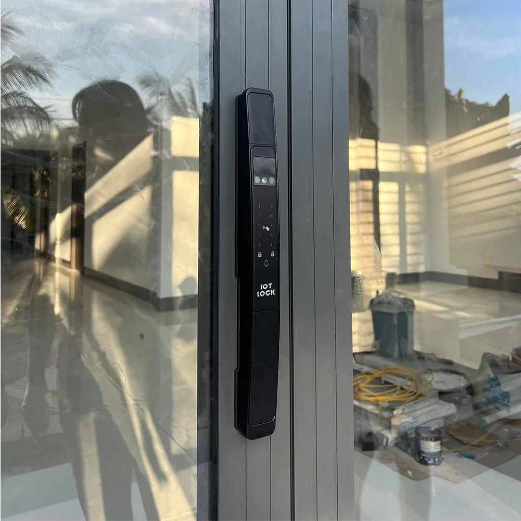 Khóa nhận diện khuôn mặt IOT LOCK VIP3A