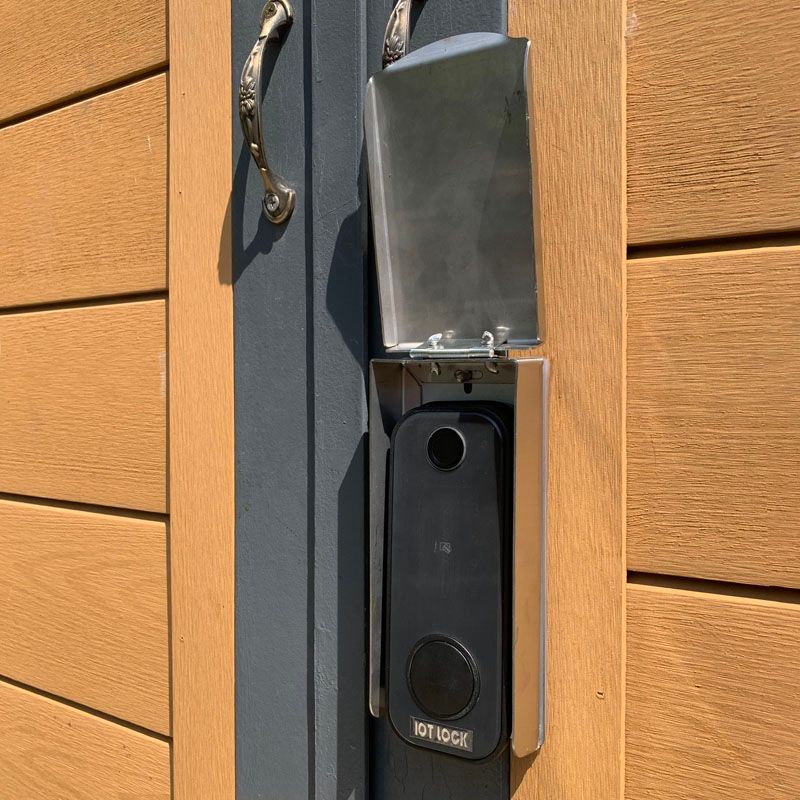 Khóa thông minh cao cấp IOT LOCK G20DF lắp đặt cho cửa cổng.