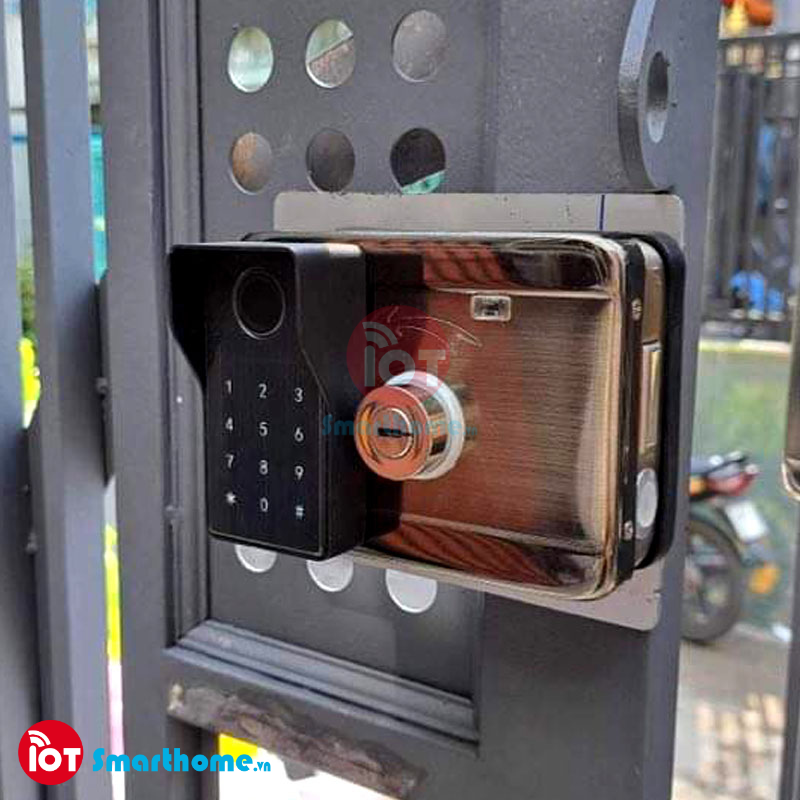 Khóa thông minh cao cấp IOT LOCK G20DF lắp đặt cho cửa cổng.