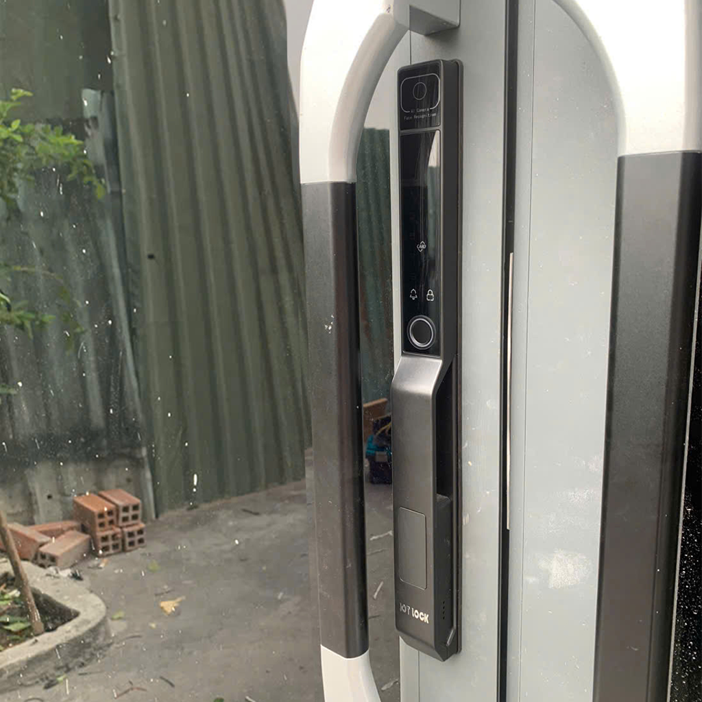 Khóa nhận diện khuôn mặt IOT LOCK VIP1A
